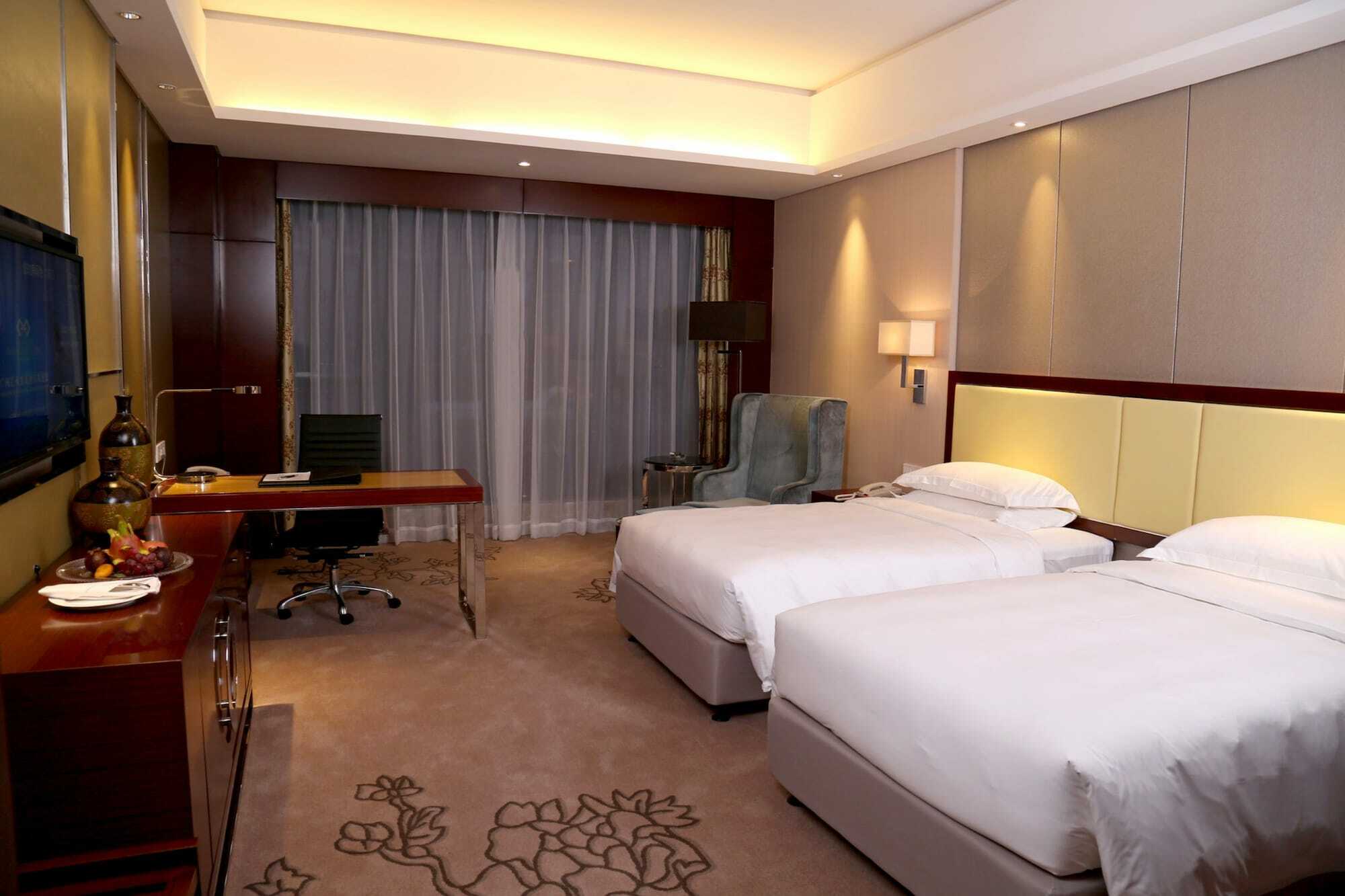 Guangzhou Changfeng Gloria Plaza Hotel Exterior photo